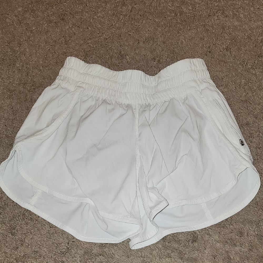 Lululemon Athletica White Athletic Shorts Lightweight Moisture-Wicking